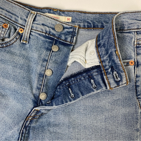 Levis Wedgie Straight Jeans Distressed Light Wash - Picture 3 of 12